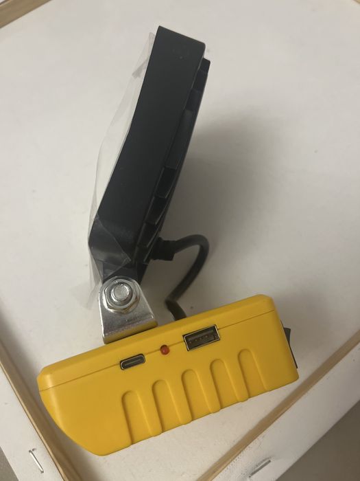 Лампа прожектор 48 W DeWalt usb (без акумулятора)