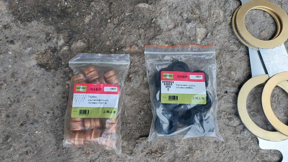 Головка блока цилиндров 51-02-3СП Д-160 Д 180 ЧТЗ Т-130 Т 170 Б-10