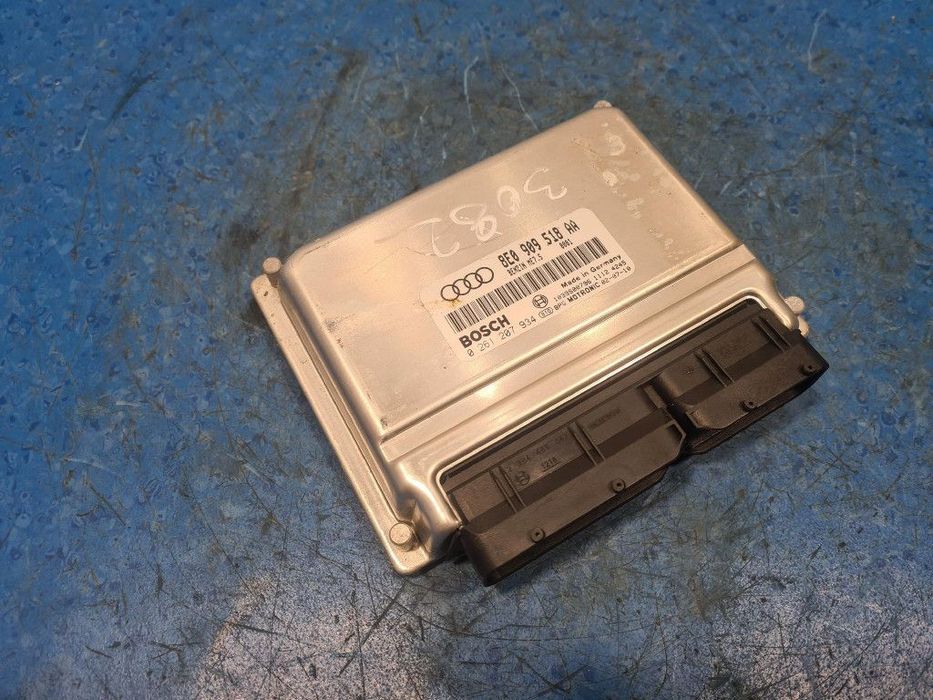 AUDI A4 B6 1.8T STEROWNIK SILNIKA 8E0909518AA