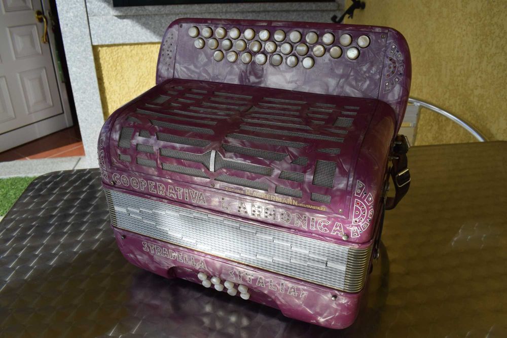 Concertina Cooperativa L.Armonica Stradella Italia 3 Voz .La# Re# Sol#