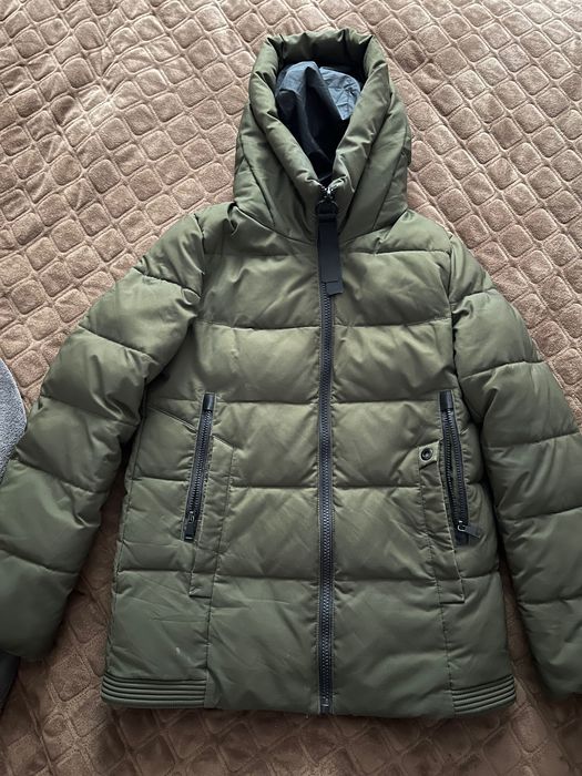 Зимова жіноча курточка