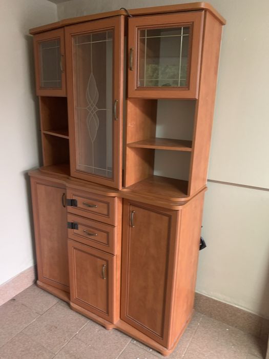 Witryna, kredens z podswietleniem