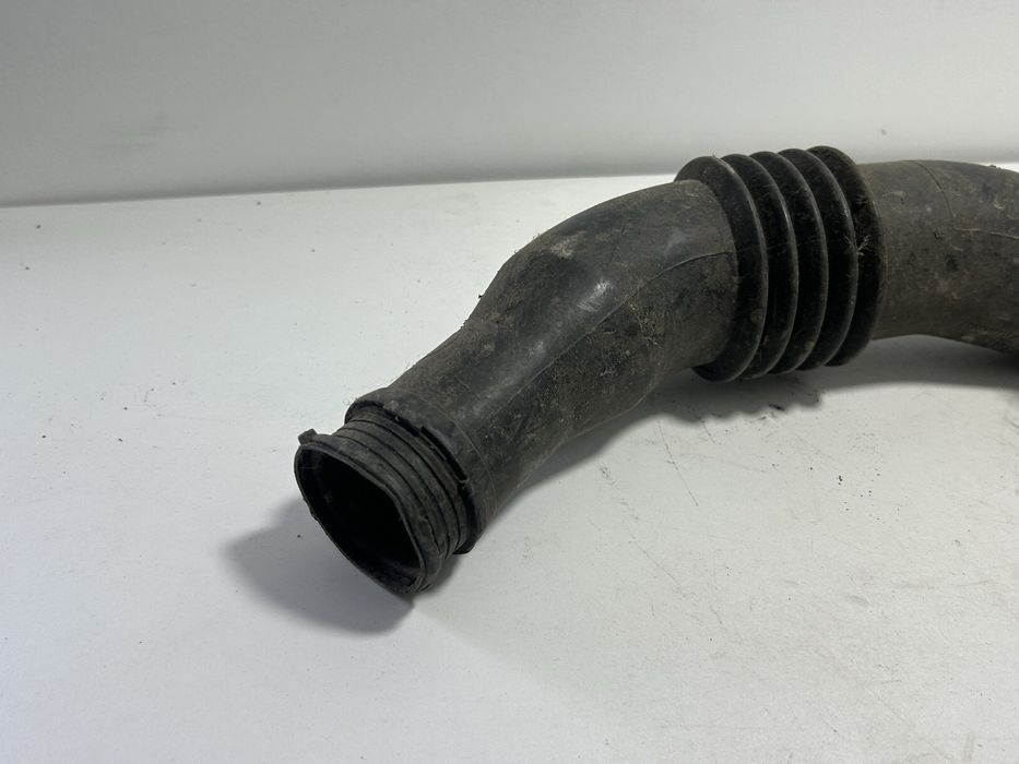Патрубок повітряного фільтра турбини Renault Laguna II лагуна 2 (2001-2007) 7700116005
