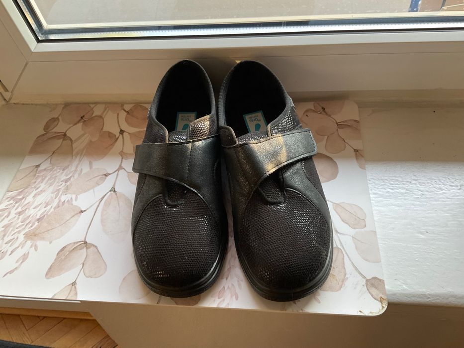 Czarne buty Dr Orto, rozmiar 40