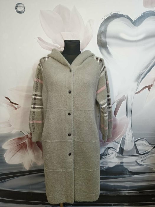 Alpaka długa beżowa z kapturem gruba roz L-xxl