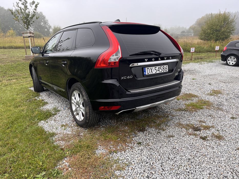 Volvo XC60 T5 2.0 245 KM | Automat | 2015 | 180 tys. km | Do wymiany pierścieni