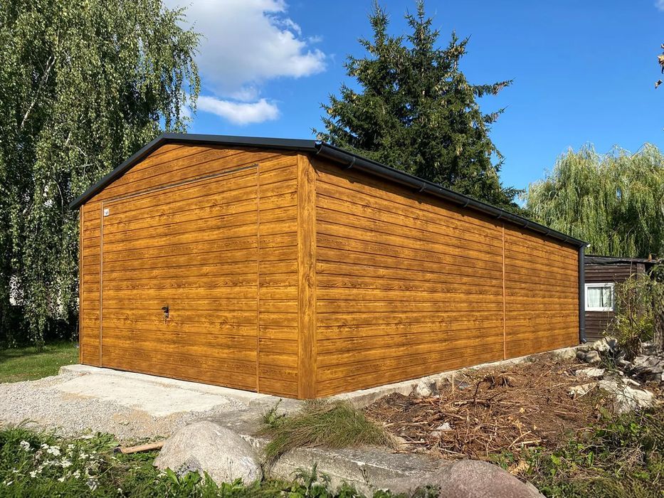 Garaż jednostanowiskowy 4x8 m Dach dwuspadowy, Brama uchylna, Drewnopo