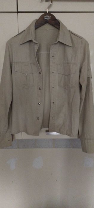 Bluza jasny beż.