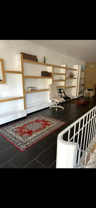 Loja com 170m2 - Junto ao Mercado de Arroios