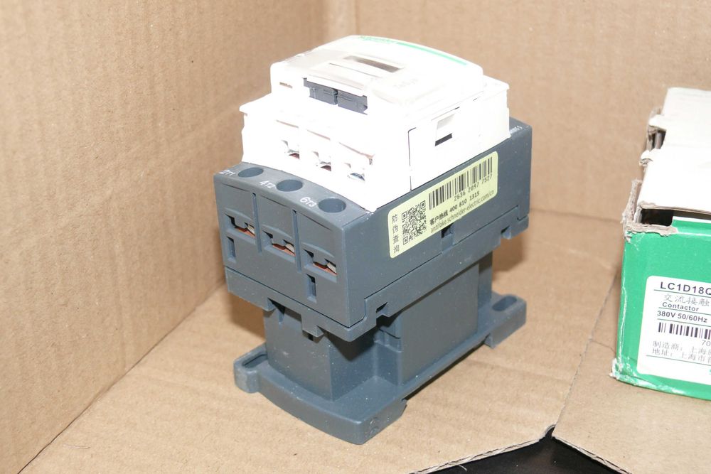 Disjuntor - SCHNEIDER Contactor  LC1D18M7C