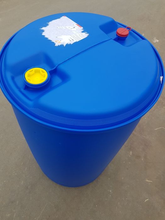 Beczka plastikowa 200l z korkami