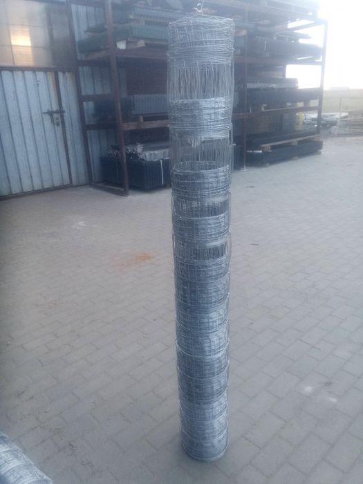 Siatka budowlana leśna ogrodzeniowa słupki