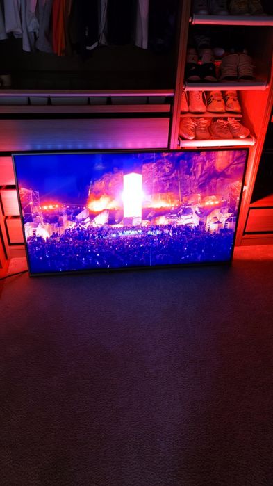 TV Philips Ambilight 55