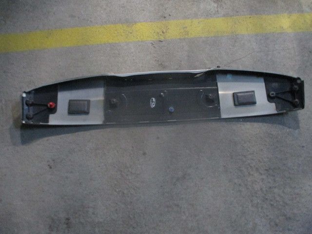 Spoiler / aileron da tampa da mala RENAULT Clio II (BB0/1/2_, CB0/1/2_