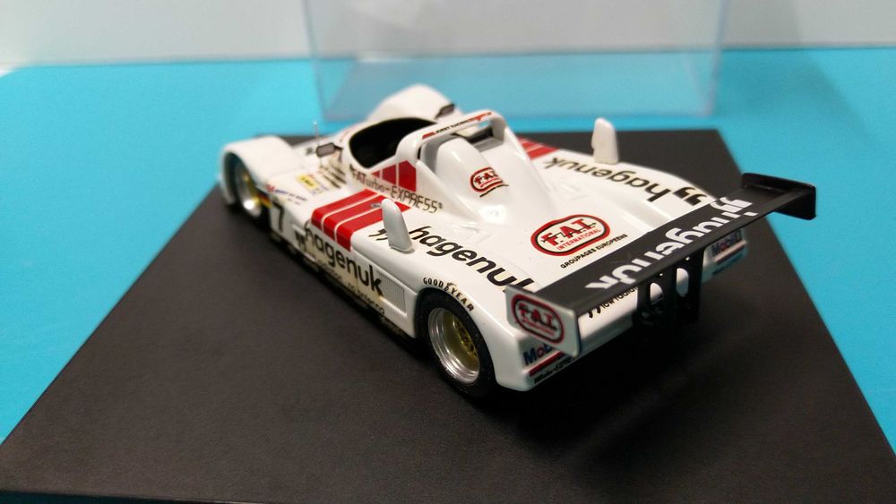 TWR-Joest Porsche WSC95 #7: Winner 24h Le Mans 1997 - Miniatura Troféu 1/43