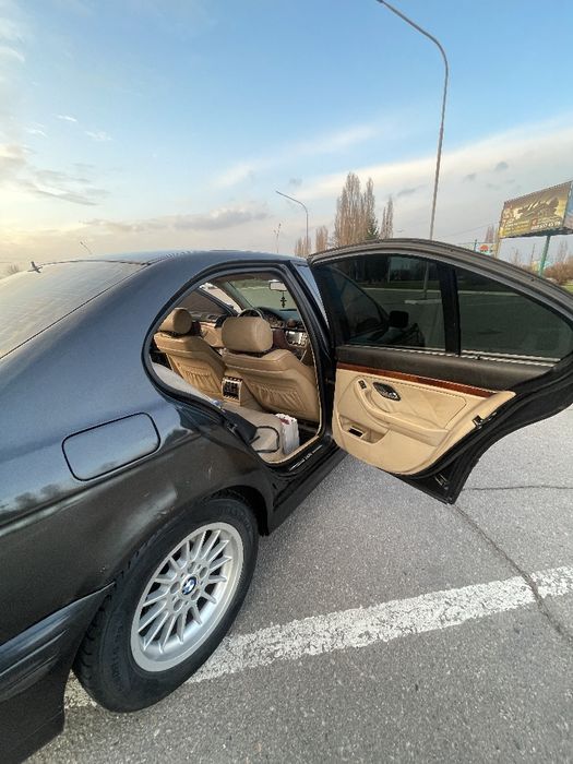 ТЕРМІНОВО!BMW 5-Series (E39) 2001 | 2.0 Diesel | МКПП