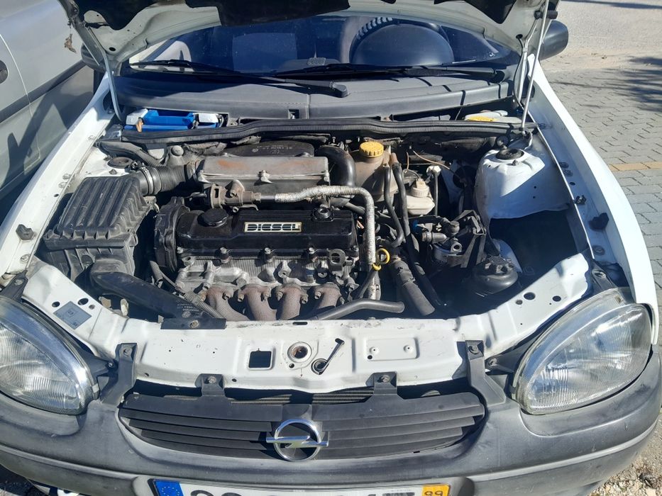 Opel coŕsa 1.7 d comercial 1999