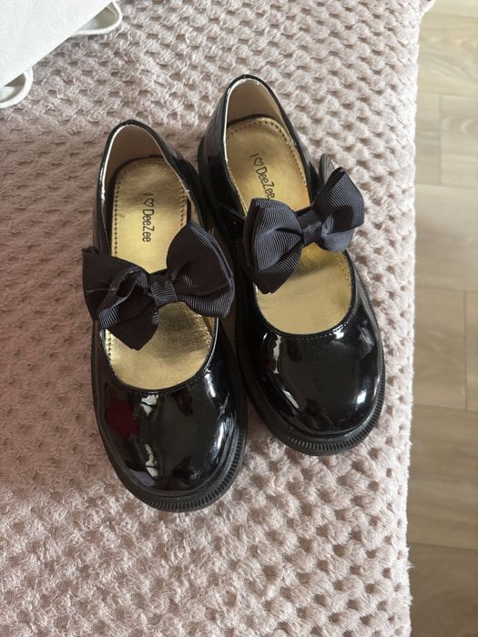 Buty dla dziewczynki 30