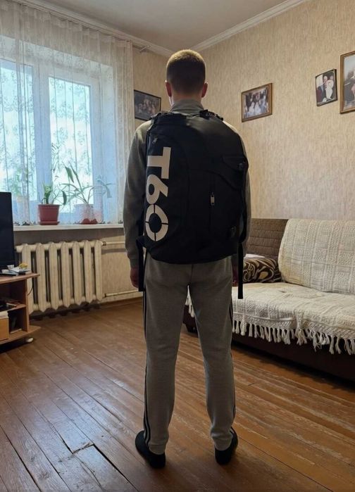 Спортивна сумка рюкзак 35 л чорна для залу й подорожей