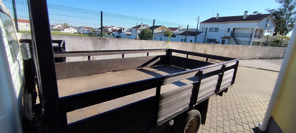 2 Hyundai H100. Vendo uma delas.