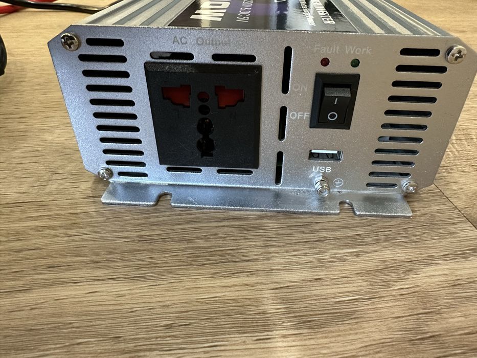 Інвертор 12-220V 2000/4000W Чистий Синус для котла та холодильника