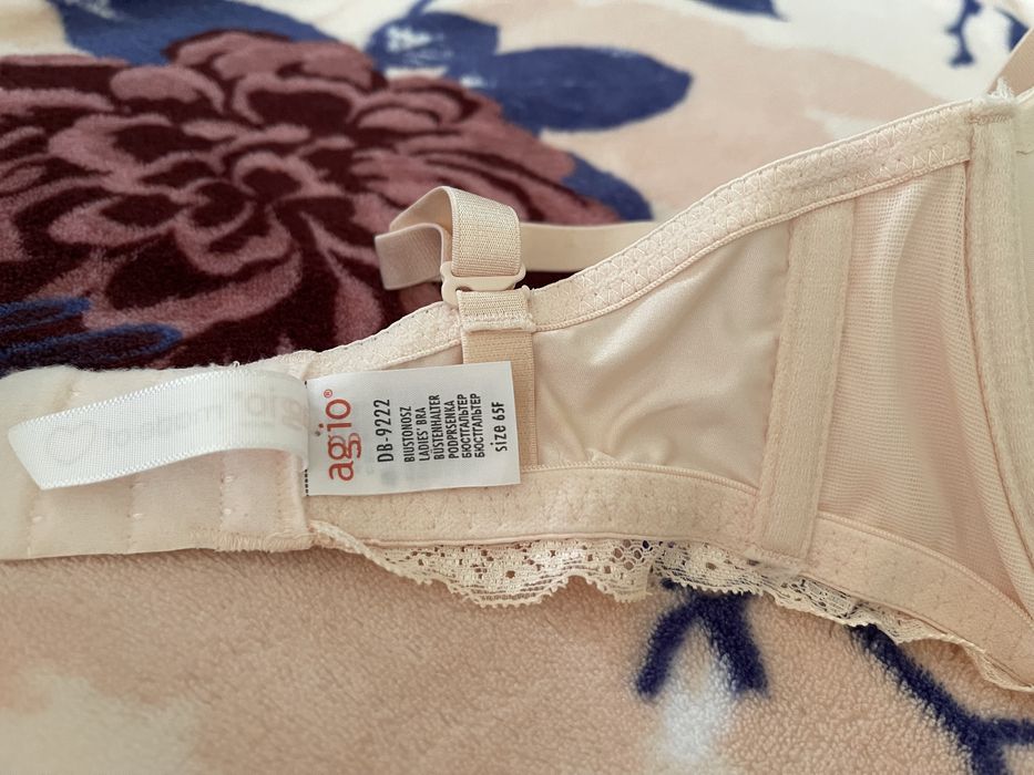 Biustonosz push up AGIO rozmiar 65 F
