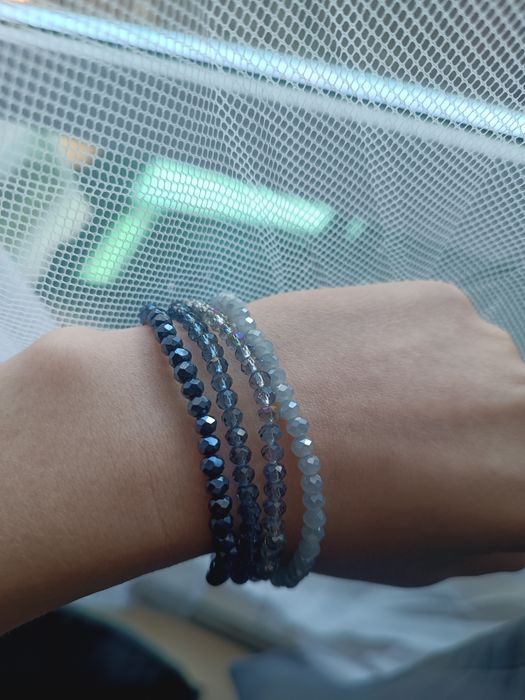 Zestaw bransoletek 4 szt.