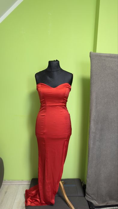 Nowa czerwona sukienka maxi Nelly Eve • rozm. 36 • z metkami