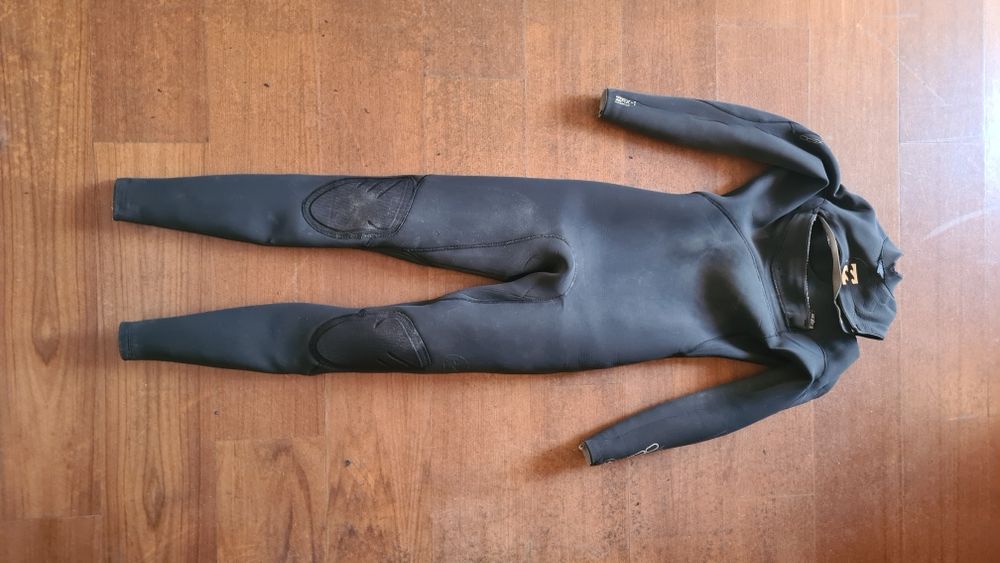 2 fatos surf Billabong para despachar