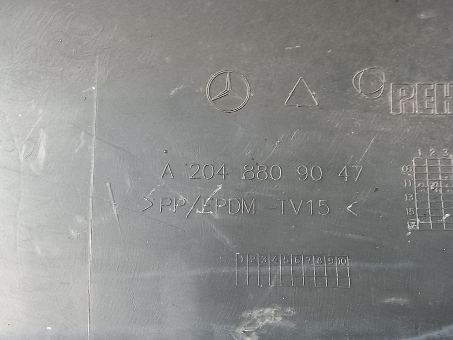 Pára-choques trás MERCEDES-BENZ Classe C (W204)
