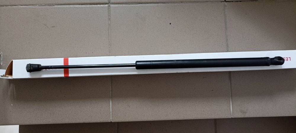 Амортизатор оригінал Кіа соренто2007