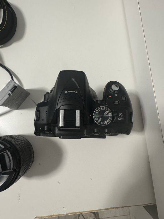 Nikon D5300 + 2 Lentes