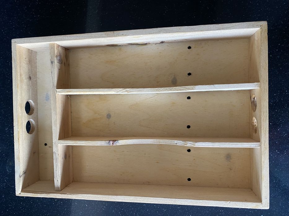 Caixa de madeira para ralheres