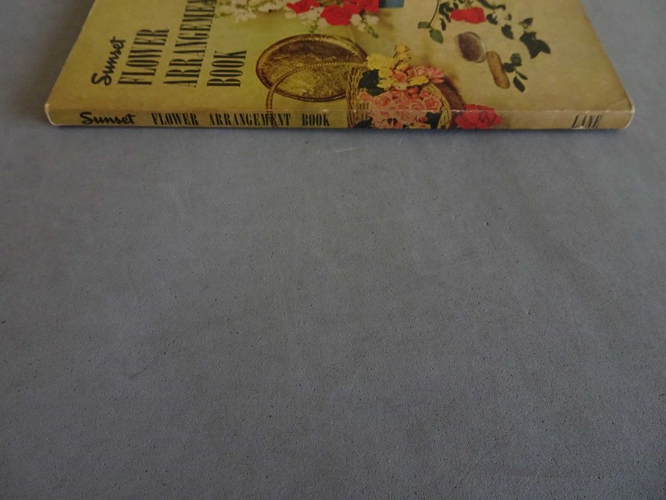Livro de Arranjos florais - Sunset Flower Arrangement Book 1952