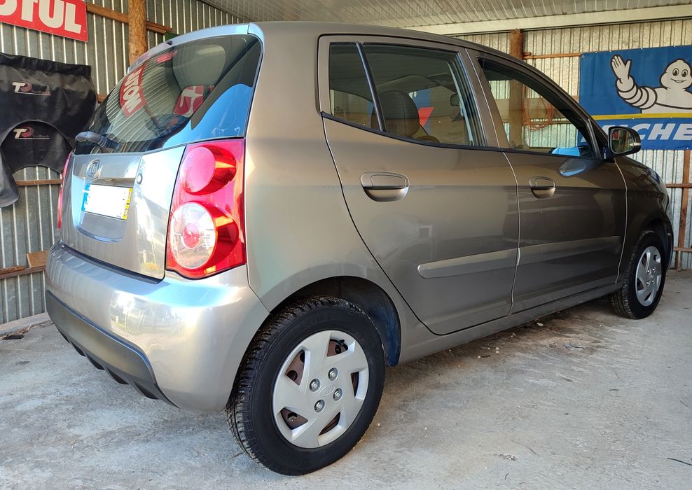 Kia Picanto 1.0 gasolina com 92 mil km