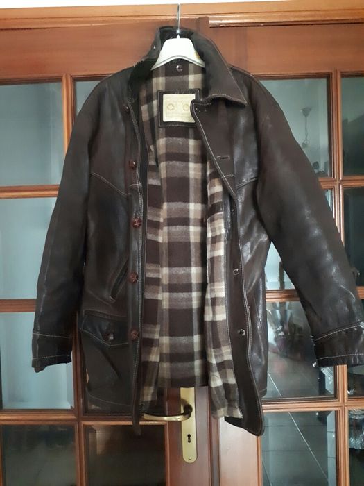 Casaco em Cabedal forrado