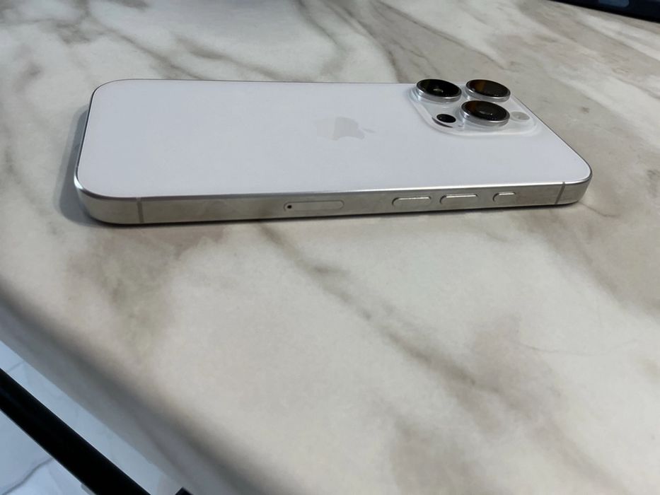 Смартфон Apple Iphone 16 Pro 128GB Стан 10/10