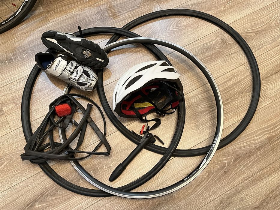 Велосипед шосейний Giant