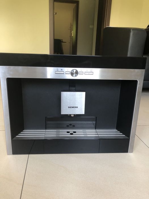 Ekspres do kawy Siemens do zabudowy TK76K573