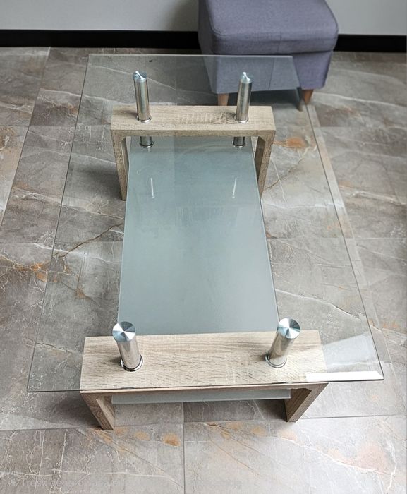 Szklany stolik kawowy