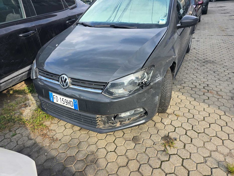 Vw Polo  1.0.benz Posiadam  inne  auta  z  włoch  całe  i uszkodzone