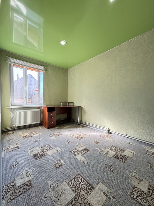 Будинок з виходом до річки