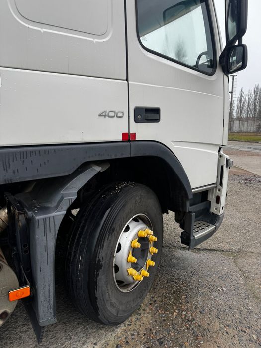 Продам тягач безновоз/ газовоз Volvo FM400 ADR