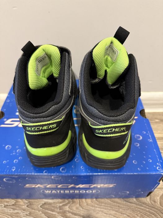 Чоботи Skechers 32,33
