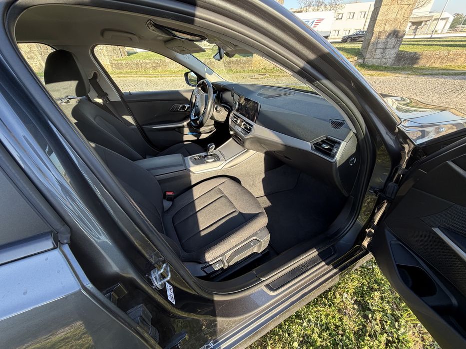 BMW 330e Plug-in 292cv