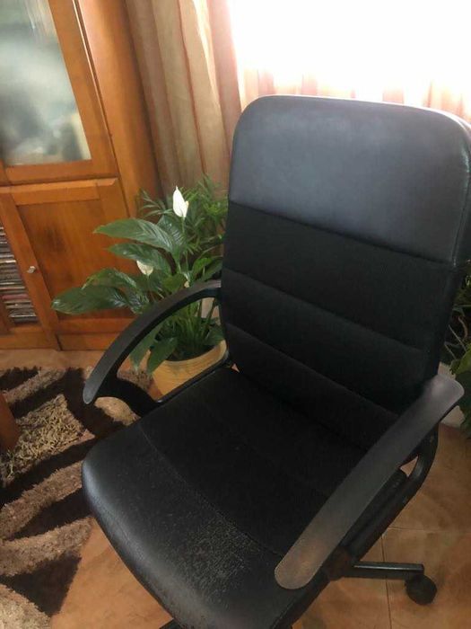 Cadeira para secretária