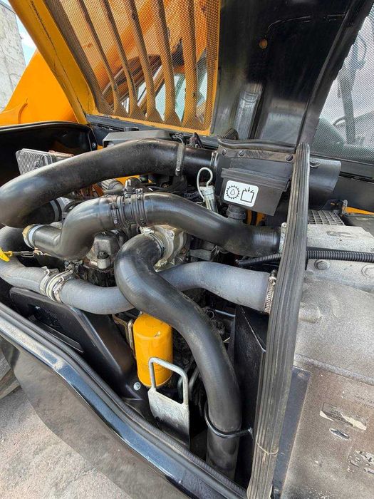 Продам навантажувач JCB 536-70 Agri super