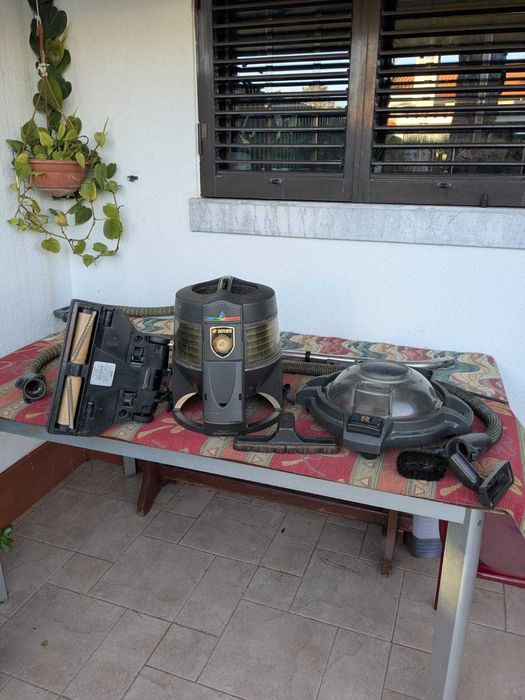 Aspirador Rainbow muito bem estimado