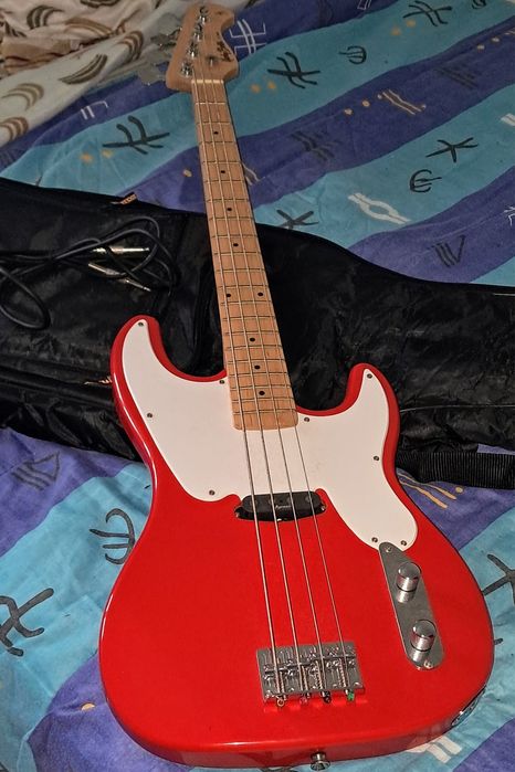 Baixo Precision Vermelho + Acessórios