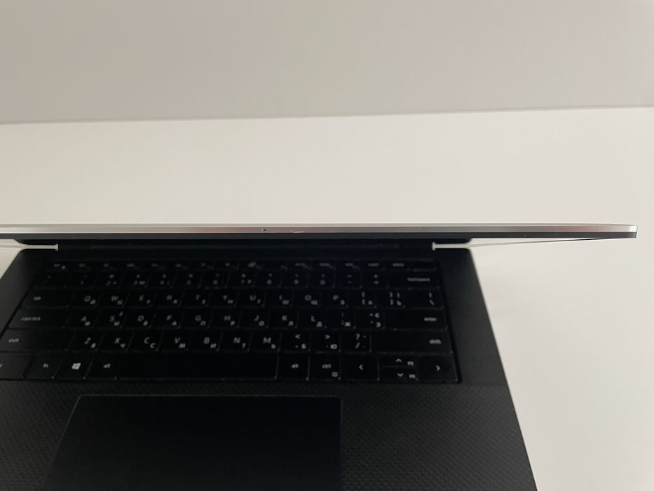 Dell XPS 15 9500 4K Touch | i7-10750H | 32GB RAM | 1.25TB SSD | GTX 1650Ti